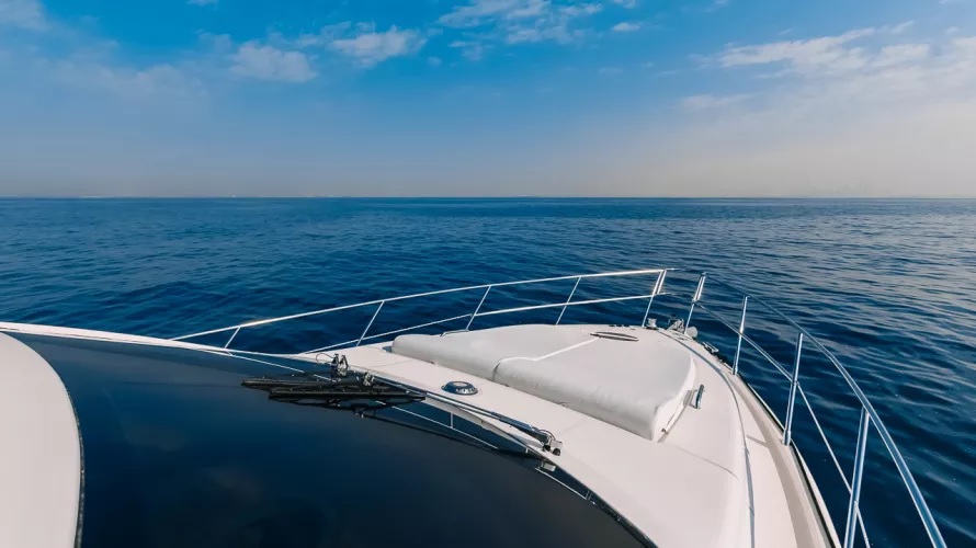 Azimut 50 Candy Yacht Charter 1