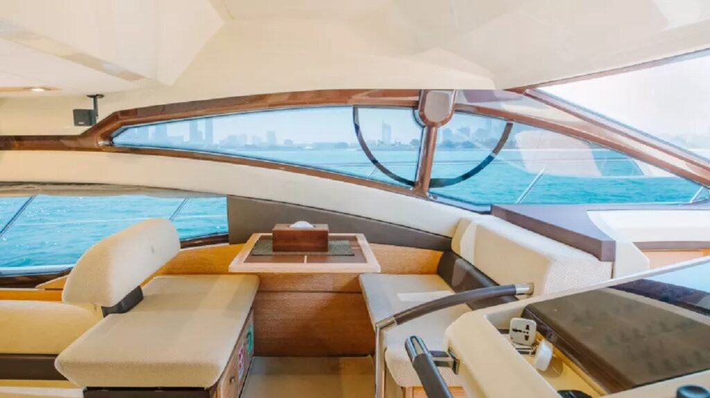 Azimut No regrets 48ft yacht charter