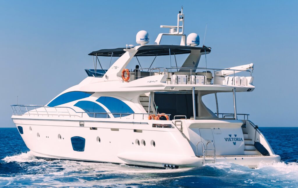 Viktoria 75ft yacht charter