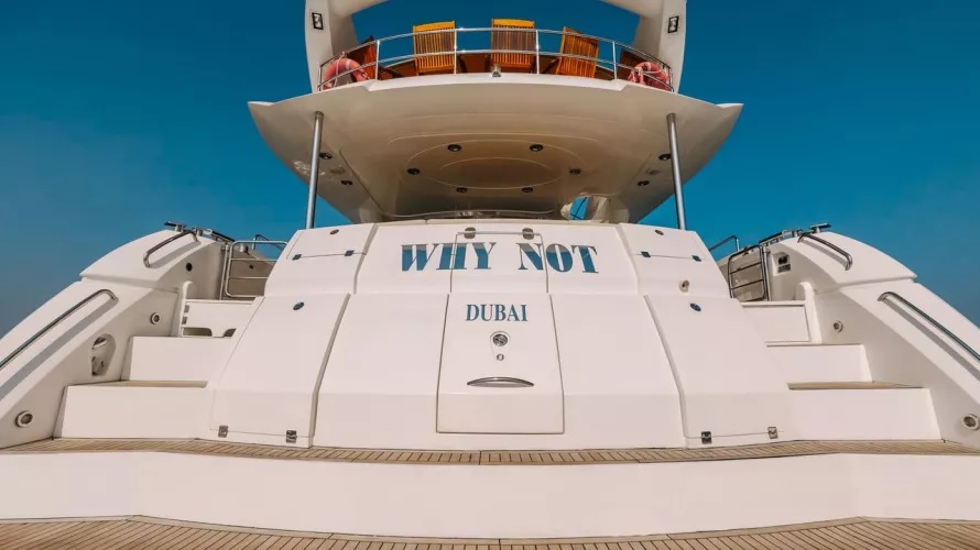 Sunseeker 82ft Why Not yacht charter Dubai 14
