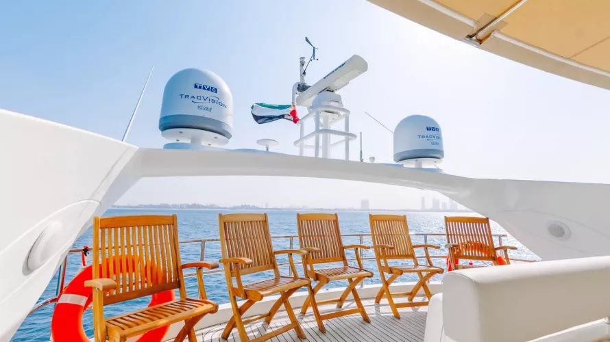 Sunseeker 82ft Why Not yacht charter Dubai 20